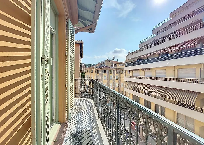 Nestor&Jeeves - Palais Du Port - Balcony - Port Place Du Pin
